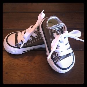 Grey baby converse Size 2 - Like NEW!